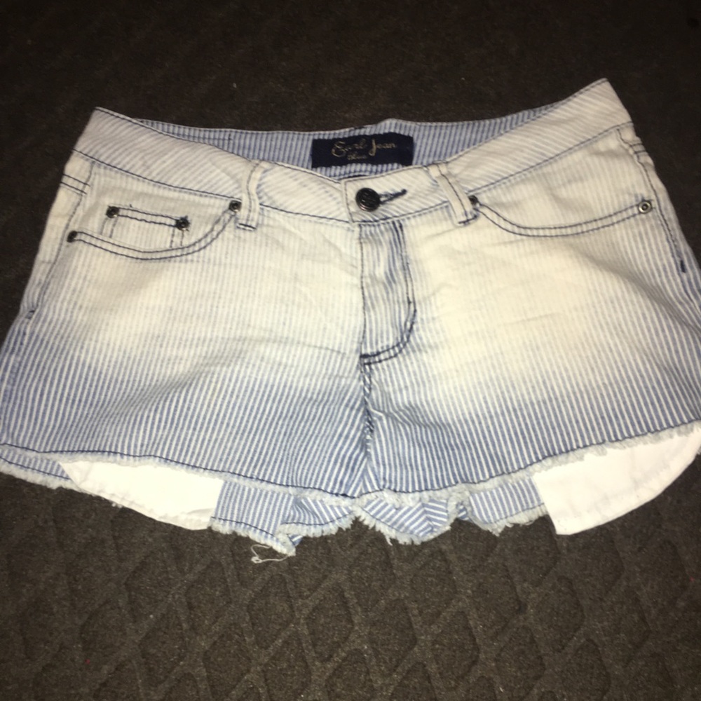 Short jean shorts🛍🛍🛍
